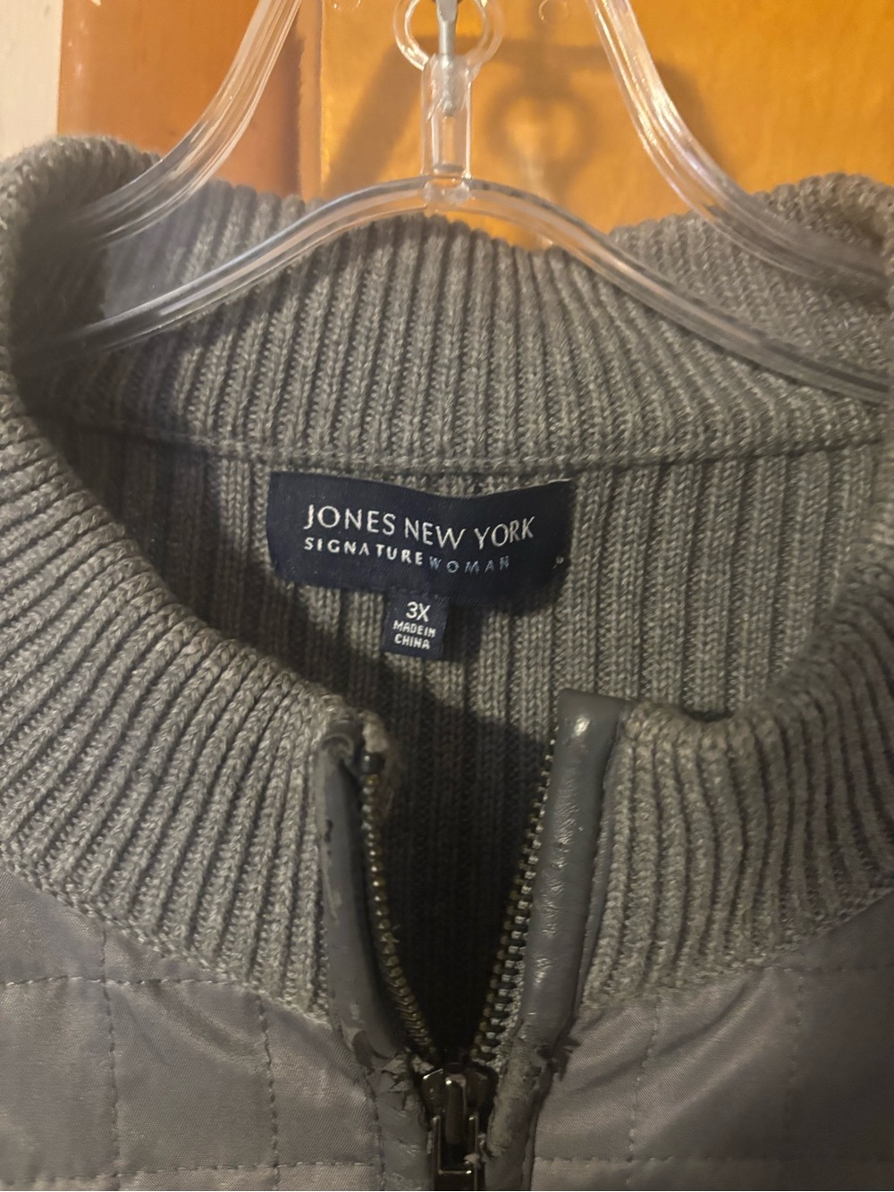 Jones New York Women’s Gray Quilted Zip-Up Sweater Jacket
